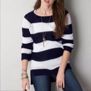 American Eagle Outfitters jegging sweater navy cream striped cable knit small